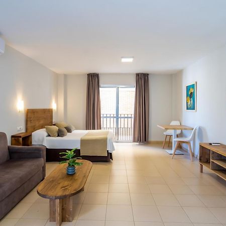 Apartamentos Puerta Del Sur Seville Ngoại thất bức ảnh