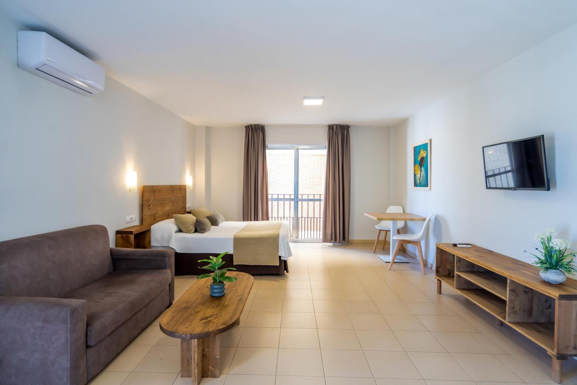 Apartamentos Puerta Del Sur Seville Ngoại thất bức ảnh