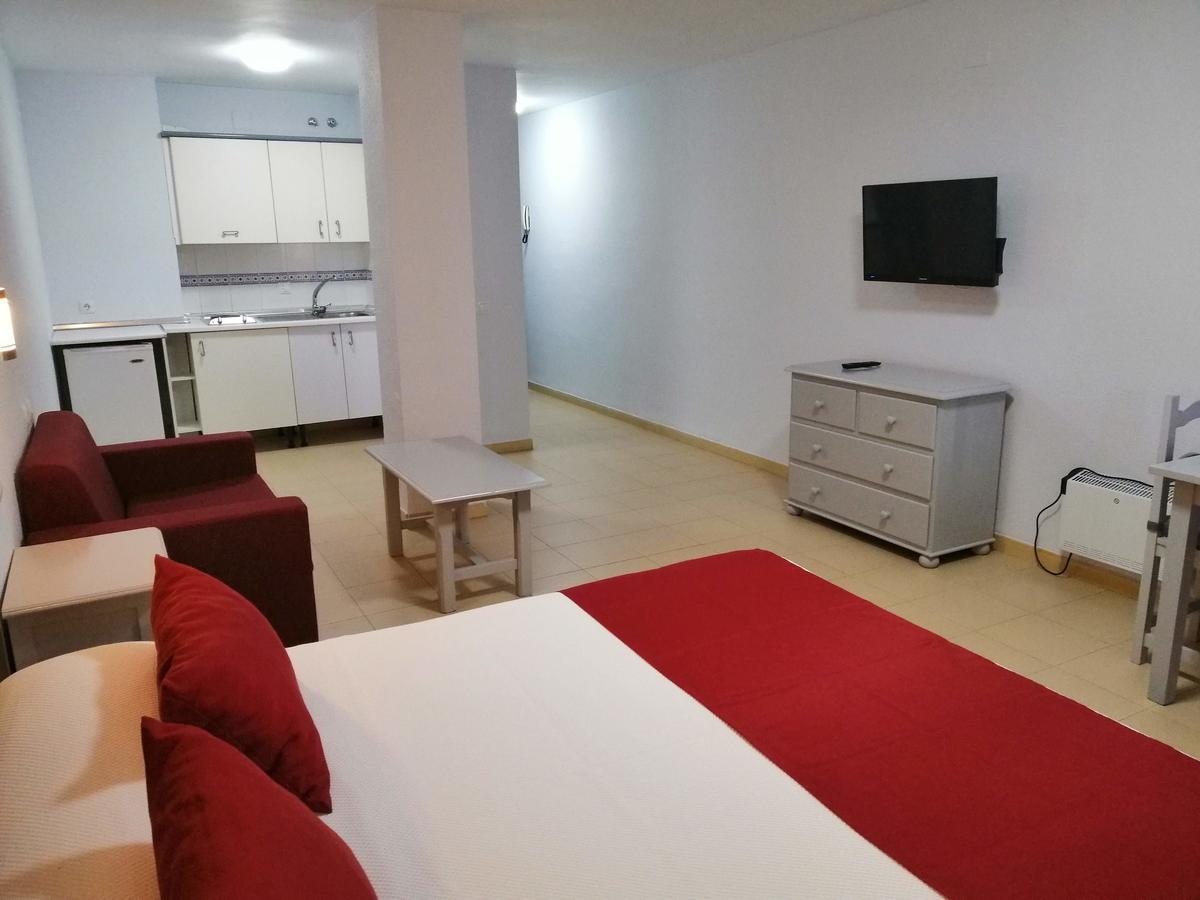 Apartamentos Puerta Del Sur Seville Ngoại thất bức ảnh